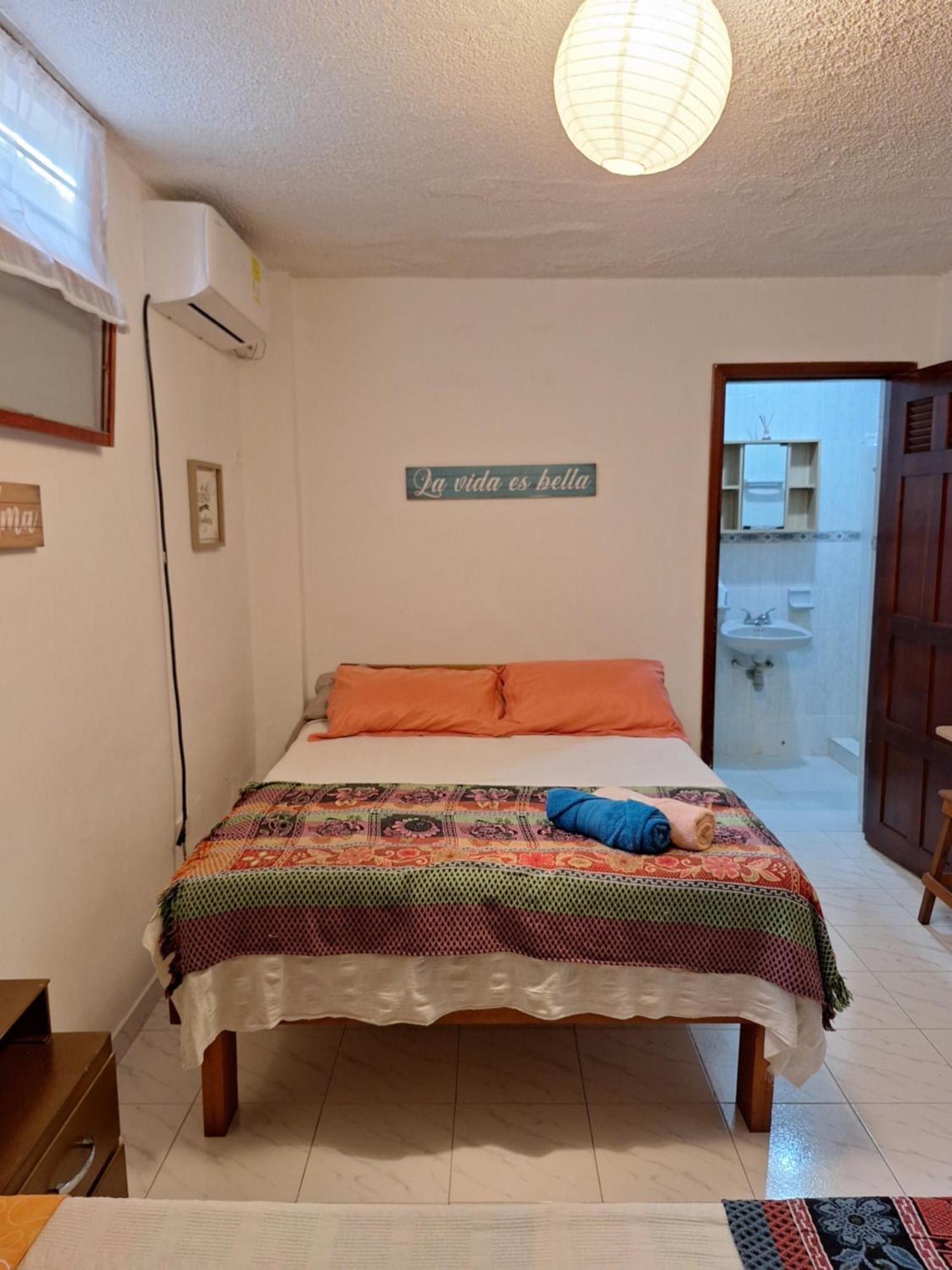 Habitación en casa particular Kokoroom Samaria - A 100mts De Playa Santa Marta (Magdalena)